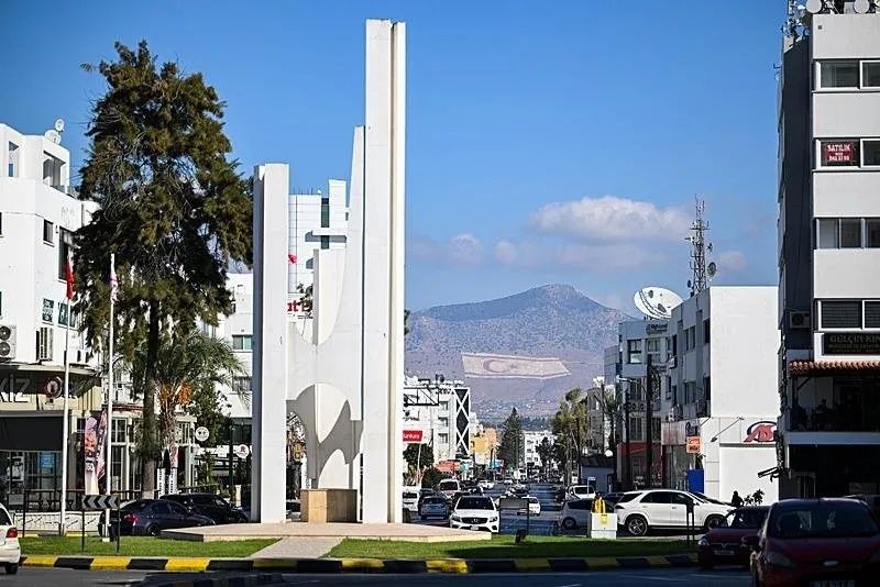 KKTC'de referandum gibi seçim! Oy verme işlemi başladı: Kıbrıs Türkü özgürlüğü mü seçecek, AB-Rum-İsrail esaretini mi? 5