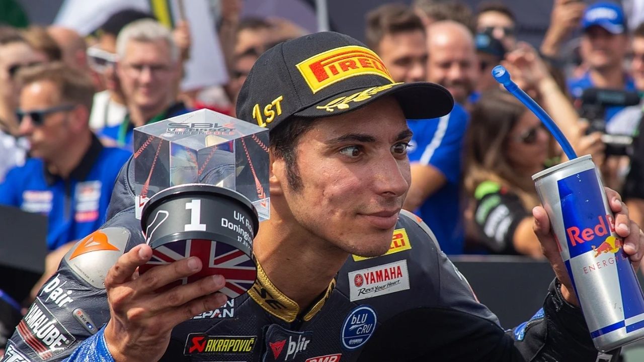 Superbike’ta en çok şampiyon olan 4 yarışçı! Toprak Razgatlıoğlu parmak ısırtıyor 3