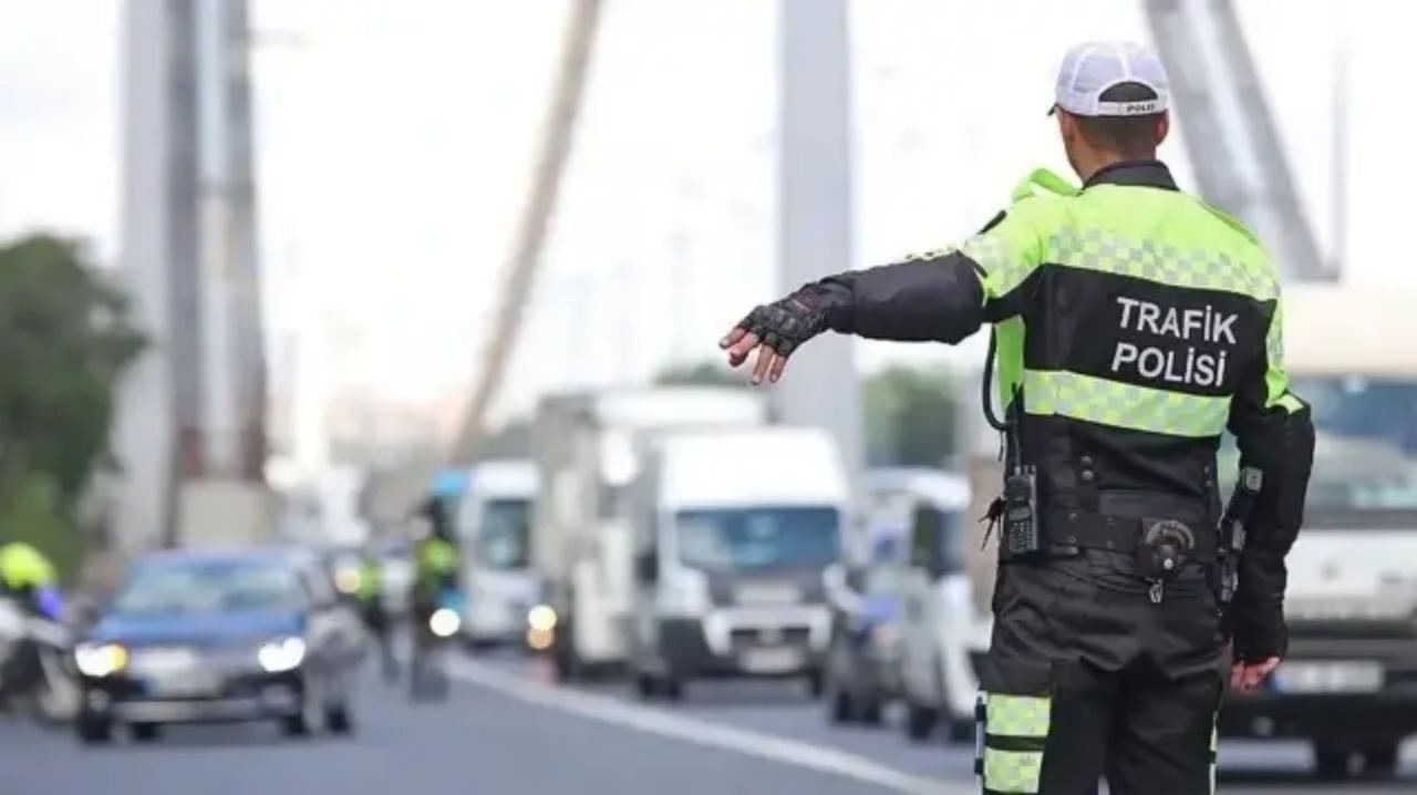 Bakan Yerlikaya duyurdu! O sürücüler 200 bin TL ceza ödeyecek 1