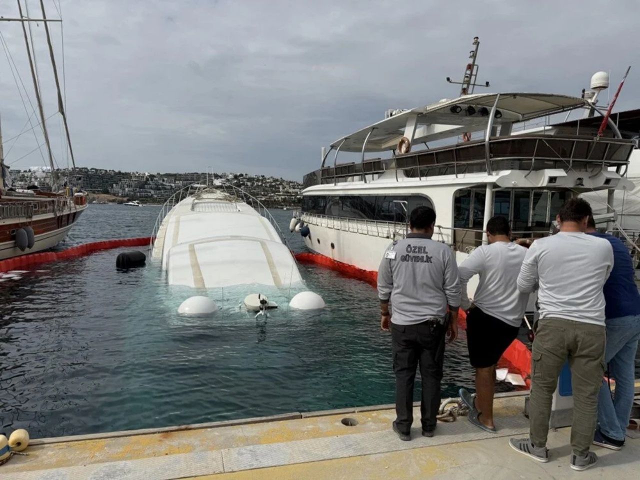Bodrum'da 40 Milyon TL'lik lüks yat suya gömüldü 1