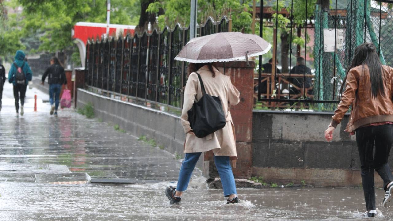 Meteoroloji uyardı!  Bu 6 İlde sarı kod, 18 ilde sağanak yağış bekleniyor 4