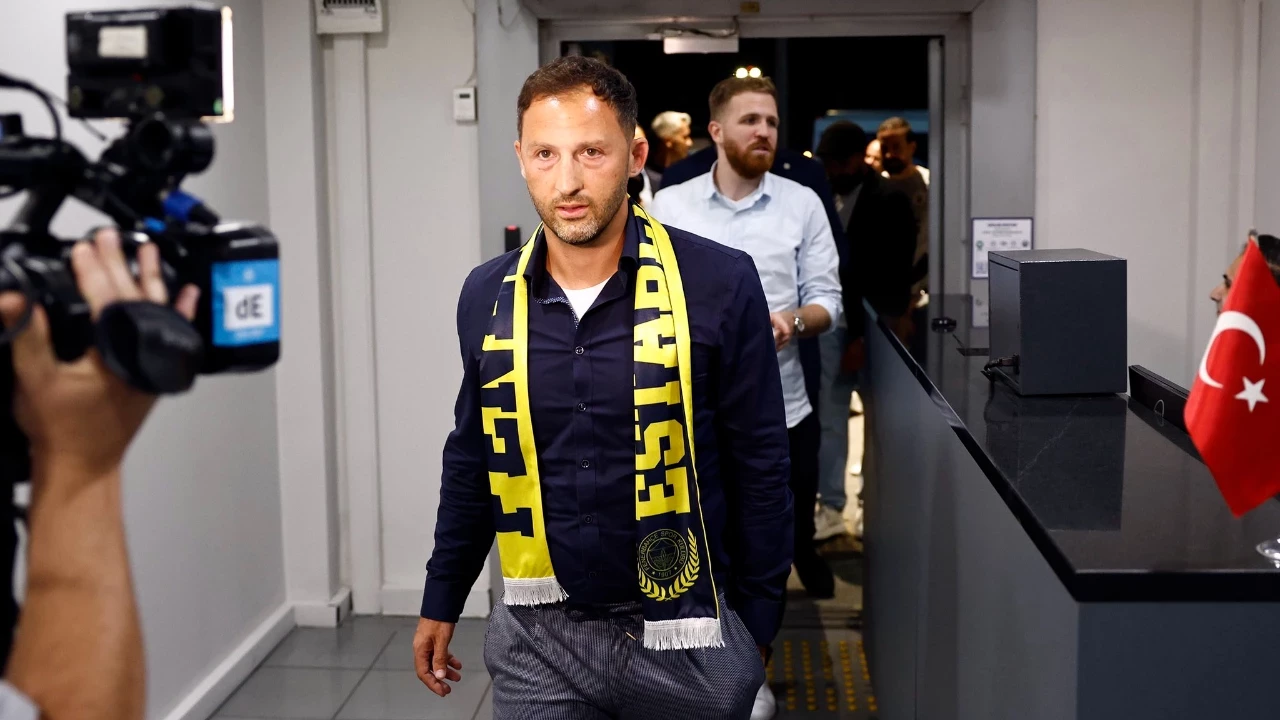 Fenerbahçe'de O İsimlerde Kadro Dışı Kalacaktı Tedesco Kurtardı 4