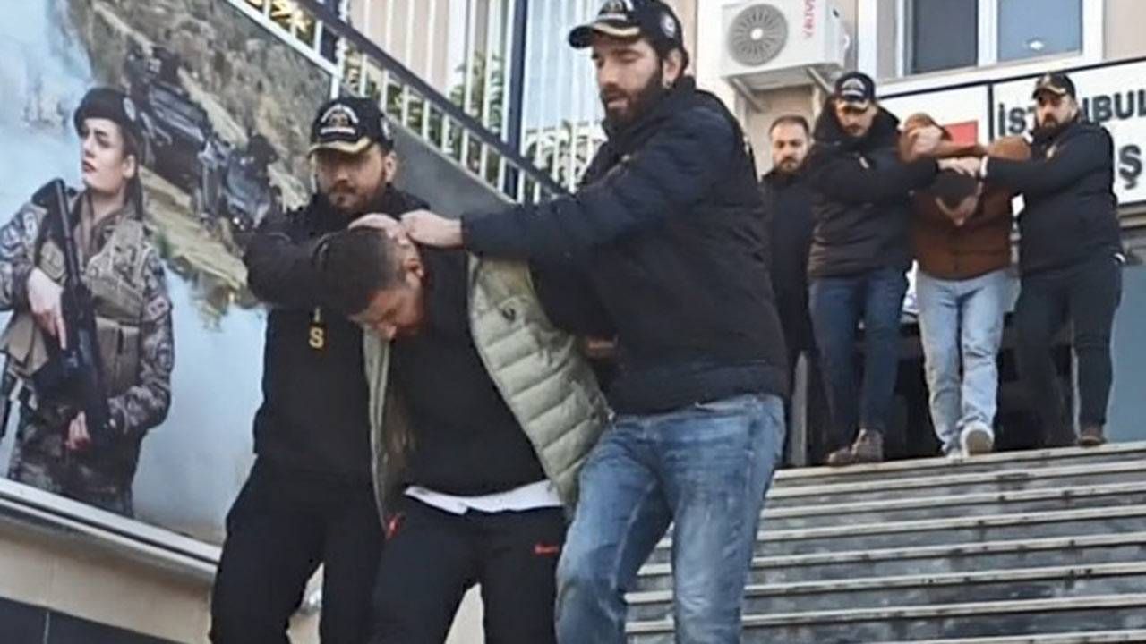 Daltonlar çetesi izlenimleri... Silahlı gençler mahalleleri terörize ediyor: Kim bunlar? 3