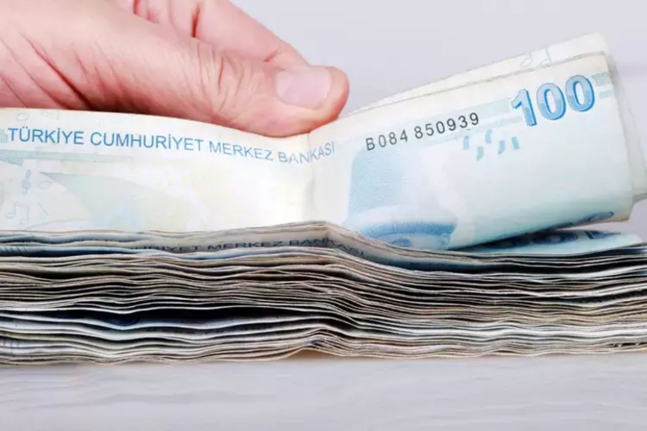 TCMB'nin faiz indirimi sonrası mevduat faizinde yeni dönem! 1 Milyon TL'nin aylık getirisi değişti 9