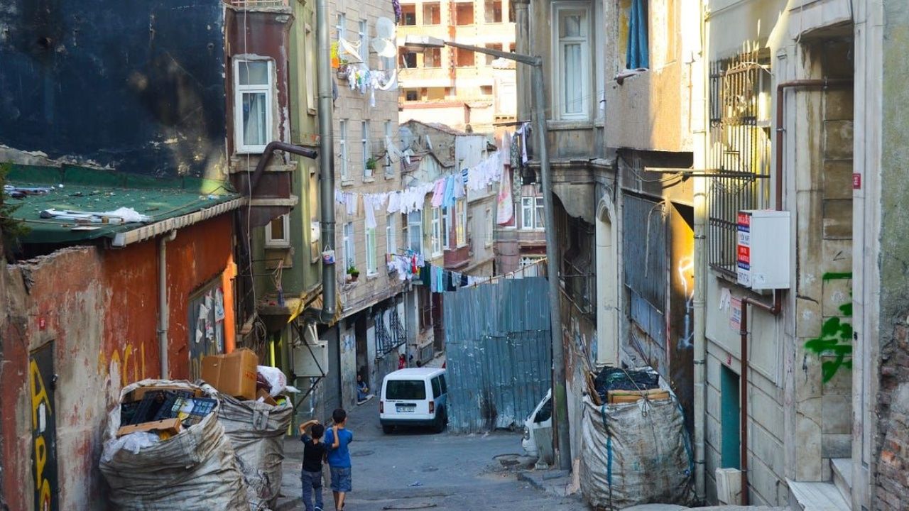 Türkiye’nin en tehlikeli 21 semti | Listedeki sokaklara mafya üyeleri bile giremiyor 23