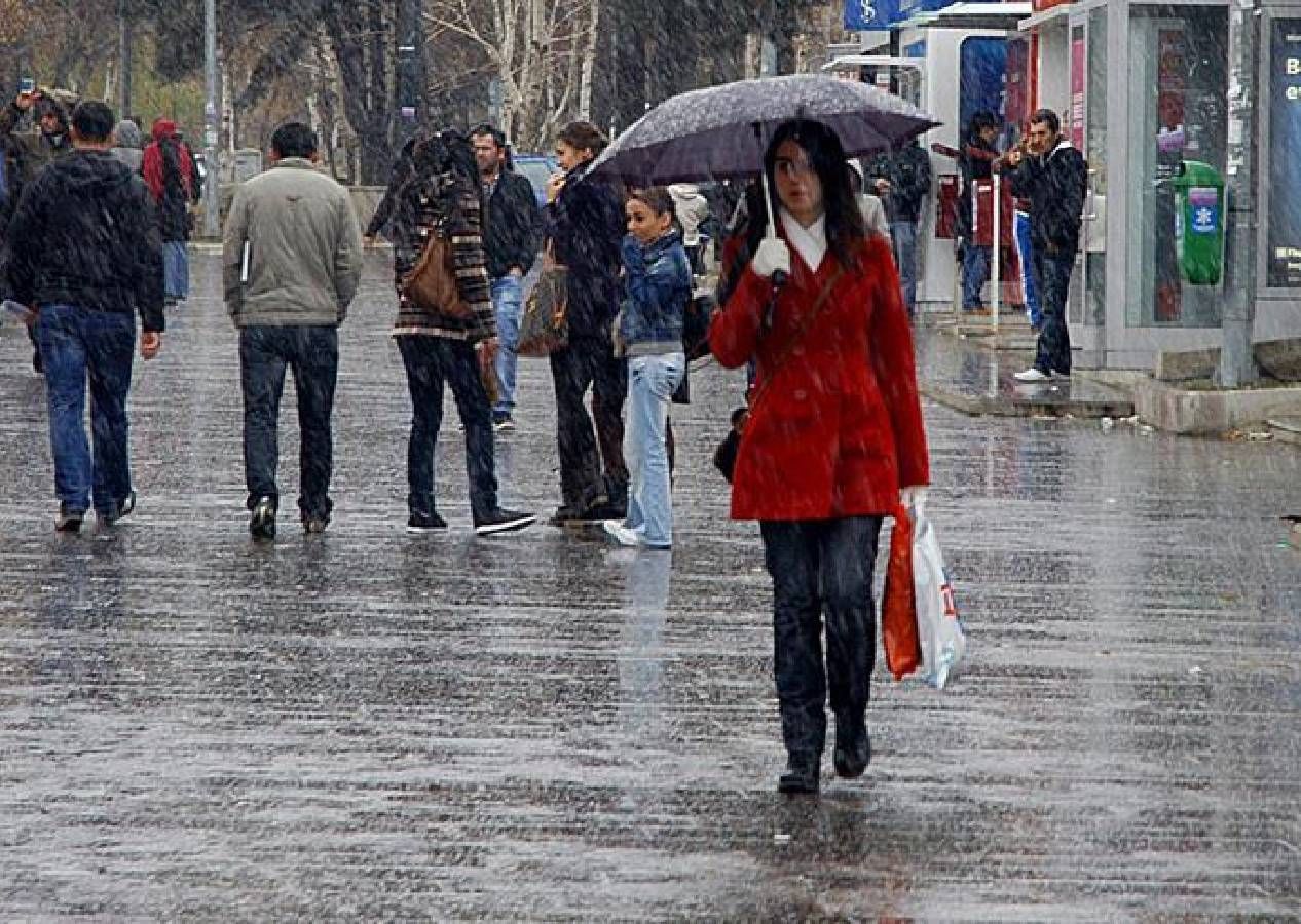 İstanbul’da kırmızı alarm! Fırtına ve ani sel kapıda! Sıcaklık 7 derece birden düşecek 1
