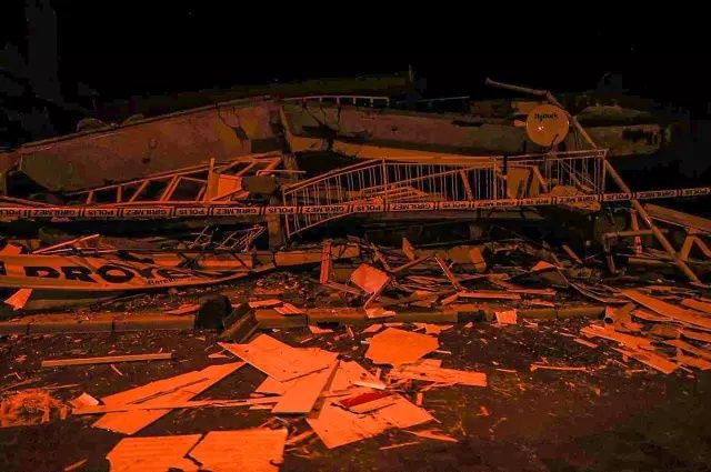 Balıkesir'de kabus gibi gece! 6.1'lik depremin hasarı gün ağarınca ortaya çıktı! İşte yıkım görüntüleri... 11