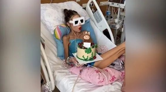 4 ay önce vefat eden Nihal Candan için ailesi mevlit okuttu! ''Sen bana Yasin okutacaktın kuzum. Beni cehennemin en dibine attın da gittin'' 12