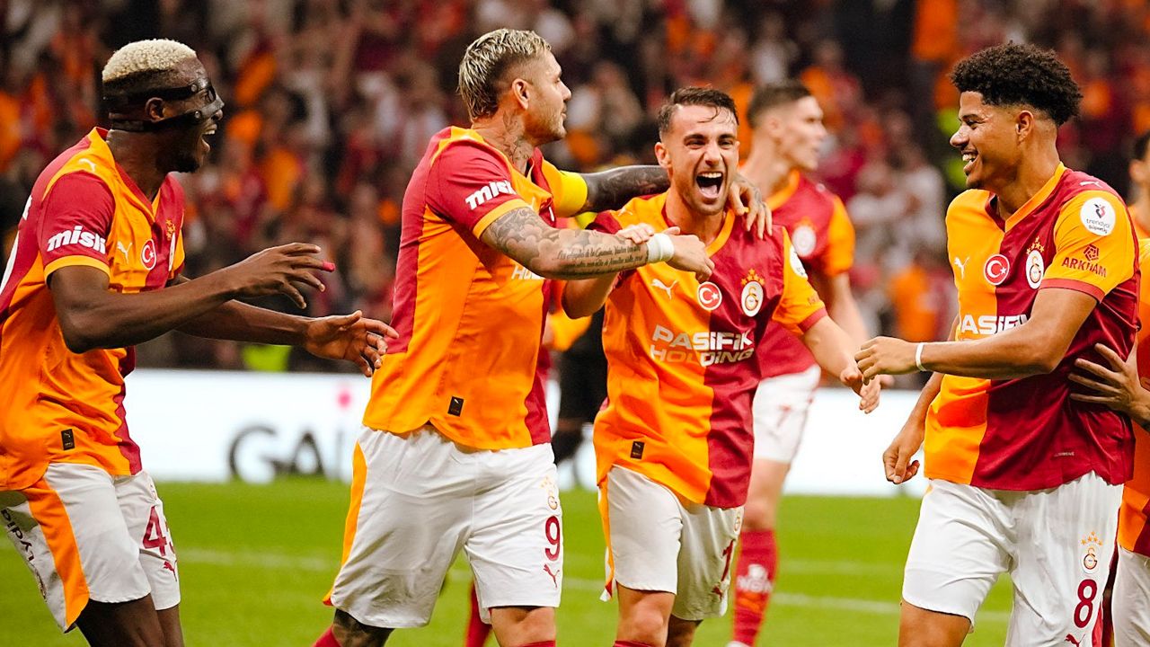 Galatasaray'ı bekleyen büyük tehlike! Yıldız oyuncular elden kaçabilir 1
