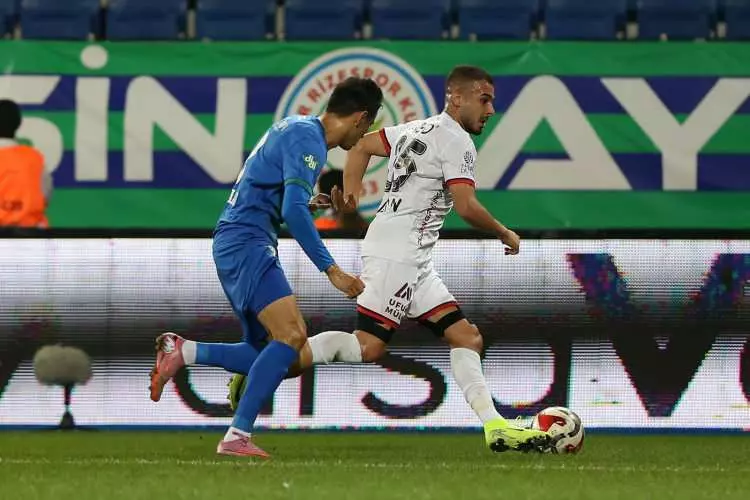 Gündeme bomba gibi düştü: İşte Zorbay Küçük'ün bu sezon Süper Lig dahil olmak üzere yönettiği maçlar... 9