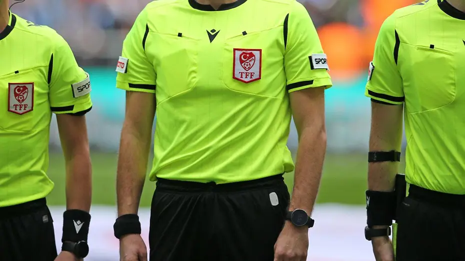 Türk futbolunda bahis depremi! Üst klasman hakemler arasında Süper Lig'de görev alan 22 hakem var! 8