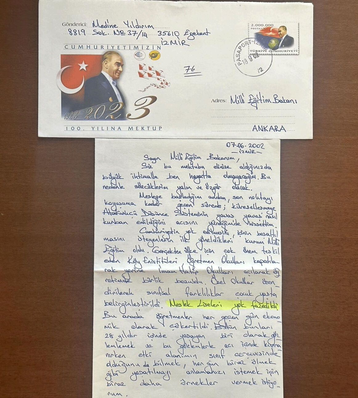 23 yıl önce yazıldı, Cumhuriyetin yıl dönümünde açıldı... O mektuplar Türkiye’nin eğitim devrimini belgeledi: Başörtüsü sorun olmasın, okullarda fareler cirit atmasın... 6