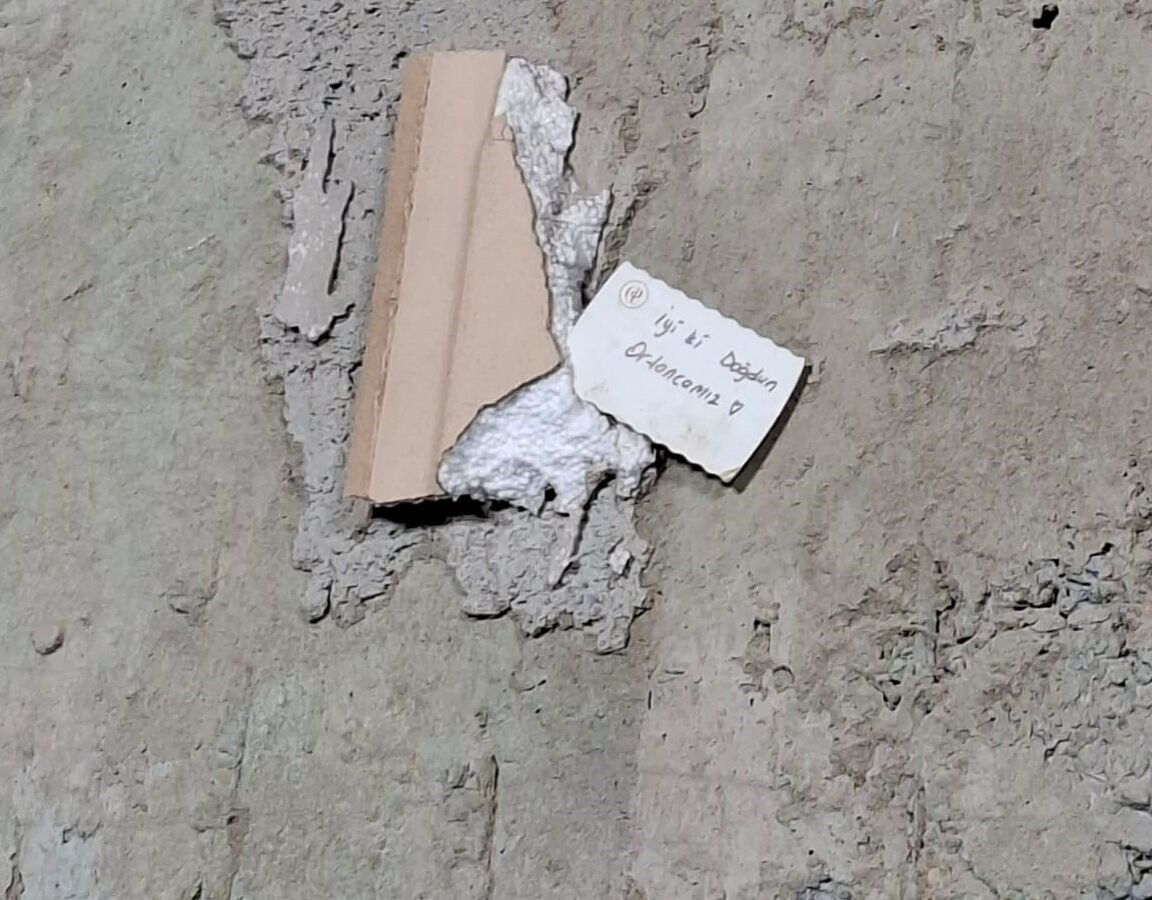 Gebze'deki facianın enkazında yürek burkan kare... "İyi ki doğdun ortancamız" notu kahretti! 3