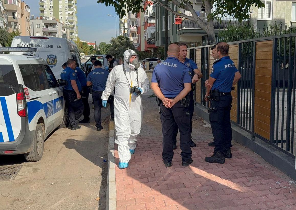 Evinde ölü bulundu, günler sonra annesinin ihbarıyla ortaya çıktı:  'Oğlum' gitti diye feryat etti 3
