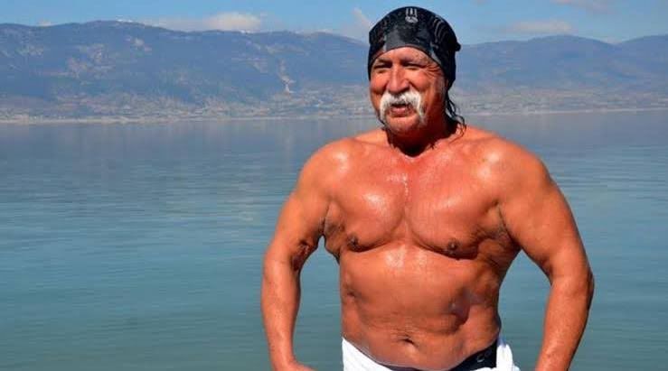 Prof. Dr. Şener Üşümezsoy’dan sıra dışı beslenme itirafı! "Bir dönem günde 30 yumurta yiyordum, şimdi..." 4