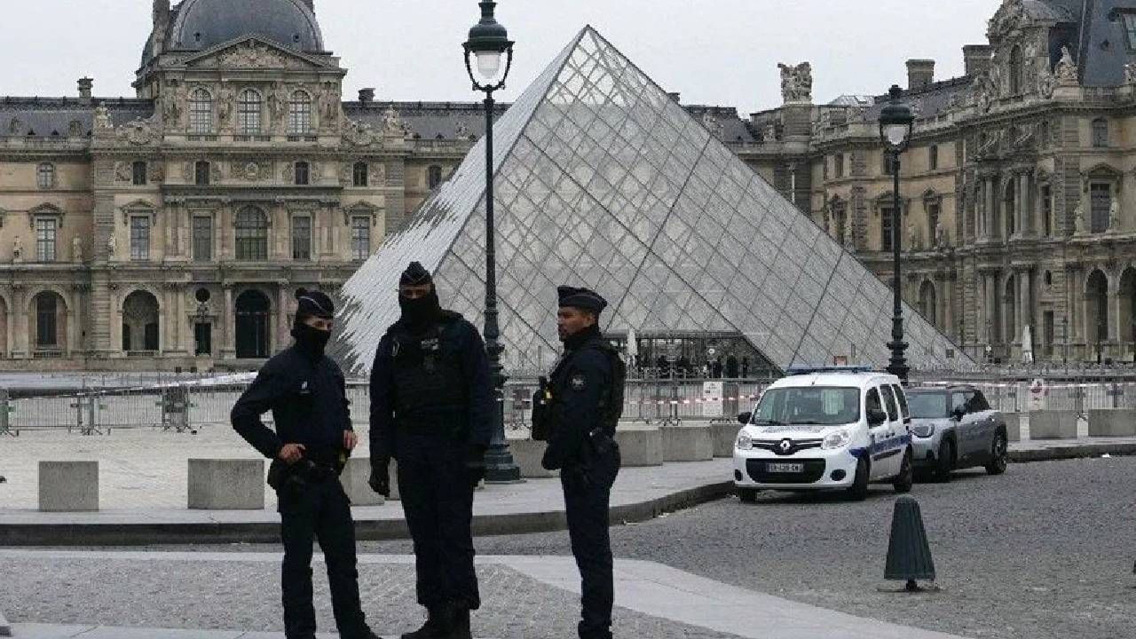La Casa De Papel gerçek oldu! Louvre soygununda şok detay: Profesyonel değil, banliyö suçluları çıktı! 1