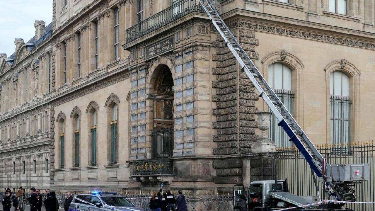 La Casa De Papel gerçek oldu! Louvre soygununda şok detay: Profesyonel değil, banliyö suçluları çıktı! 4