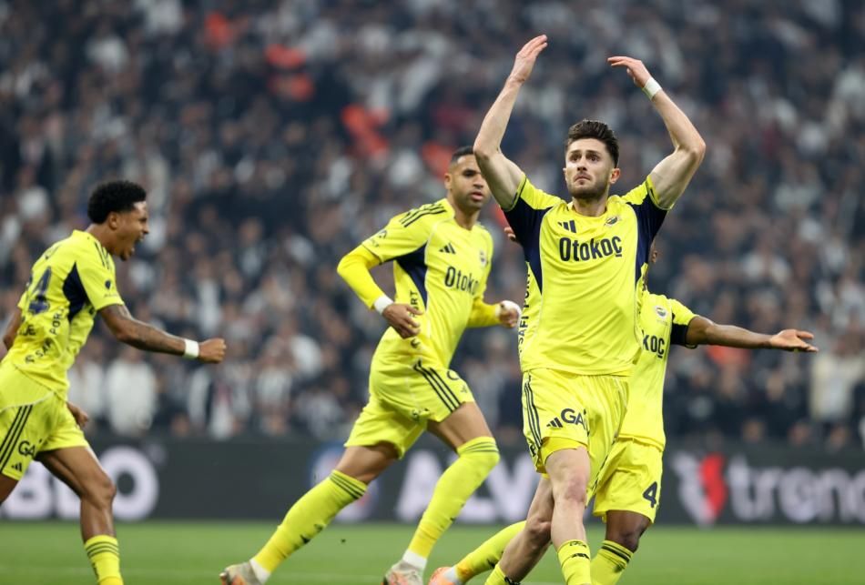 Eyvah İsmail Yüksek elden kaçıyor! Fenerbahçe taraftarını korkutan haber: Transfer için İstanbul'a geldiler 4