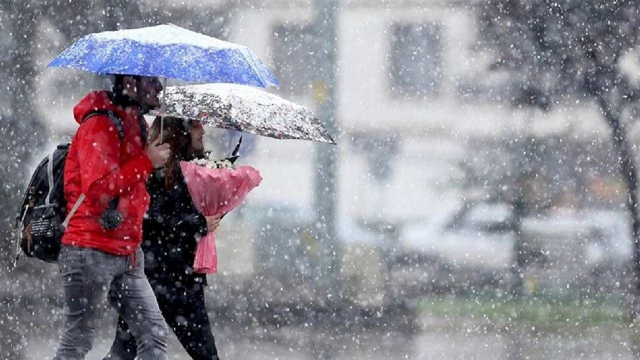 Meteoroloji’den İstanbul dahil 6 ile sağanak alarmı! Fırtına, şimşek ve pus geliyor 12