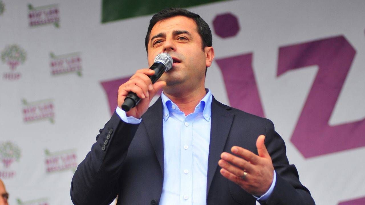 9 yıllık tutukluluğun özeti! Selahattin Demirtaş’a açılan davalar: Hangi suçlamalarla yargılandı? 8