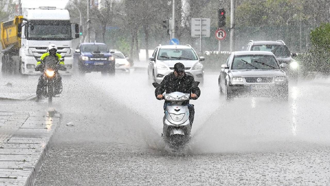 Meteoroloji saat verdi! İstanbul, Antalya ve 11 kentte sağanak etkili olacak 3