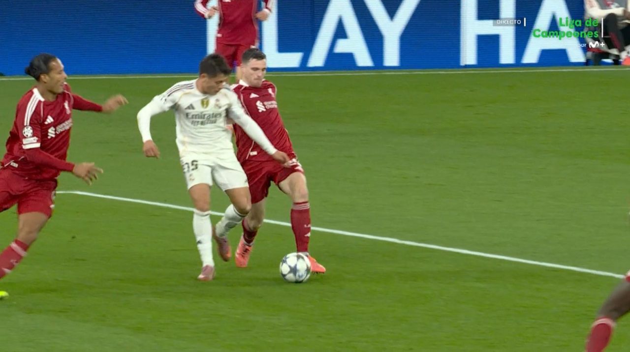 Arda Güler'e yapılan hareket maçın önüne geçti! Real Madrid taraftarı sosyal medyayı ayağa kaldırdı 2