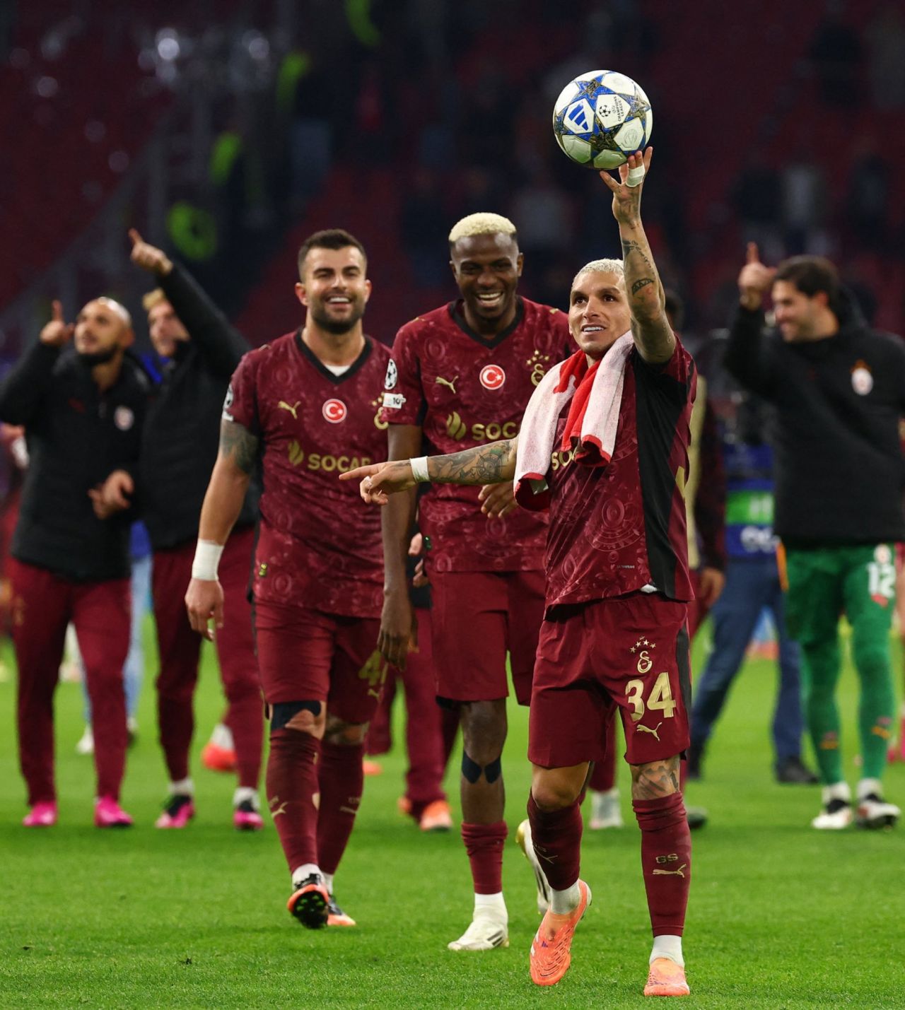 Victor Osimhen tüm dünyada manşet oldu! Şampiyonlar Ligi gol krallığına ambargo 6