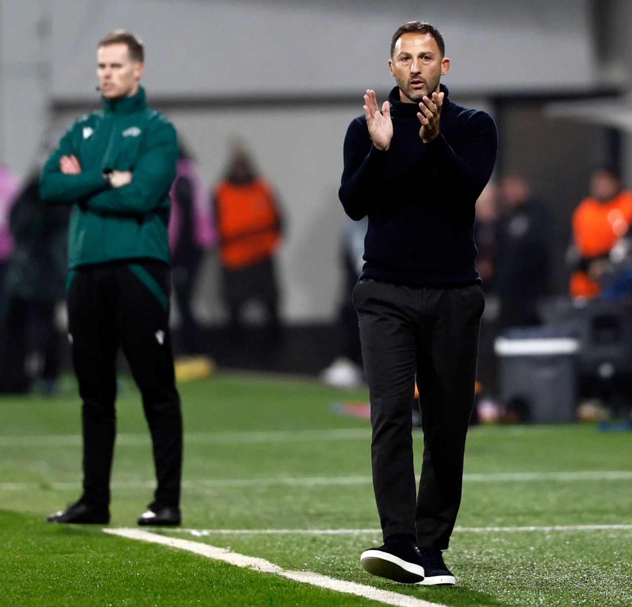 Penaltı skandalı gündemi salladı! Eski hakem ve spor yazarlarından Victoria Plzen maçı hakemi Allard Lindhout için çok sert sözler: Futbolu bilmemek, korkaklık, eyyam ve tam bir skandal karar 6