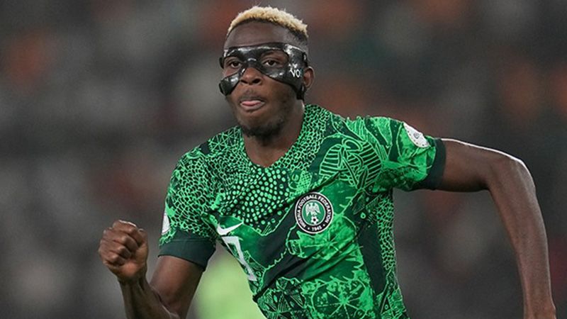 Victor Osimhen'i tiye aldılar! Kritik maç öncesi ortam kızıştı! 2