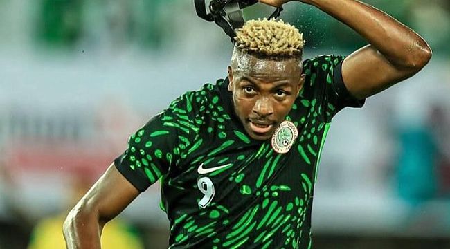 Victor Osimhen'i tiye aldılar! Kritik maç öncesi ortam kızıştı! 4
