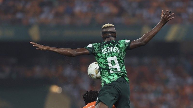Victor Osimhen'i tiye aldılar! Kritik maç öncesi ortam kızıştı! 6