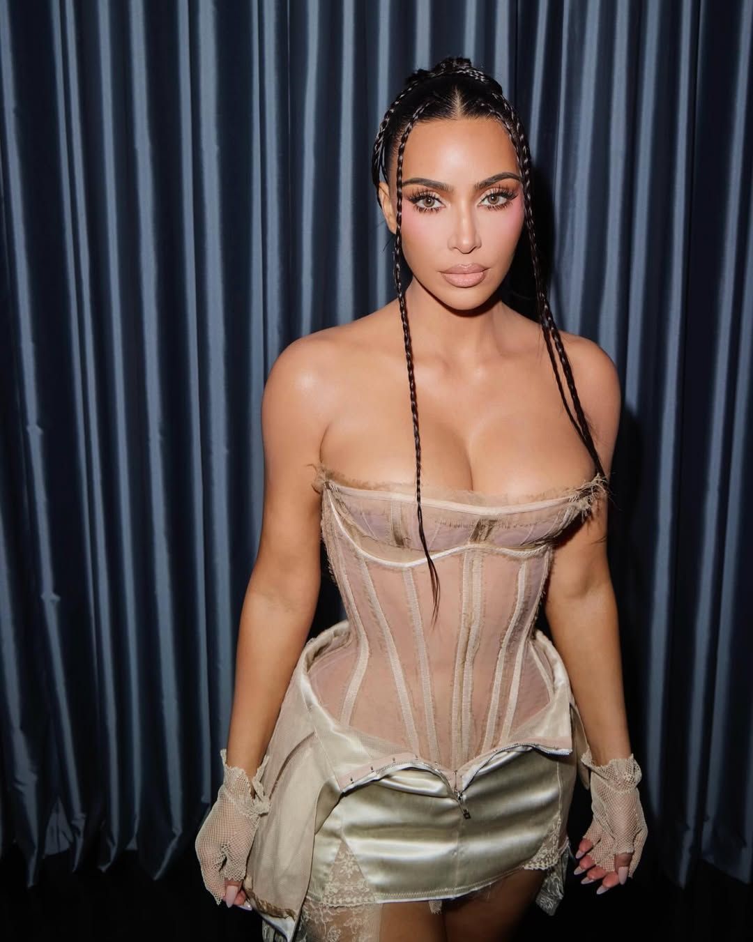 Kim Kardashian avukatlık sınavını geçemedi! 1