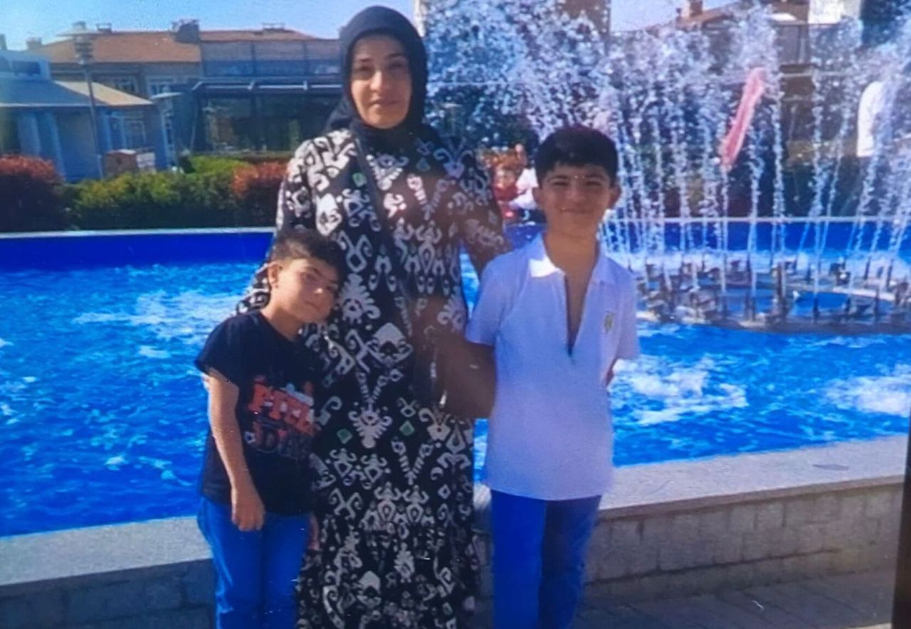 Birbirlerine sarılarak ölmüşler: Kocaeli Dilovası’ndaki ihmal göz göre göre cinayete dönüştü! “Sigorta yapacağız” dediler, ölüm işine gönderdiler... 2