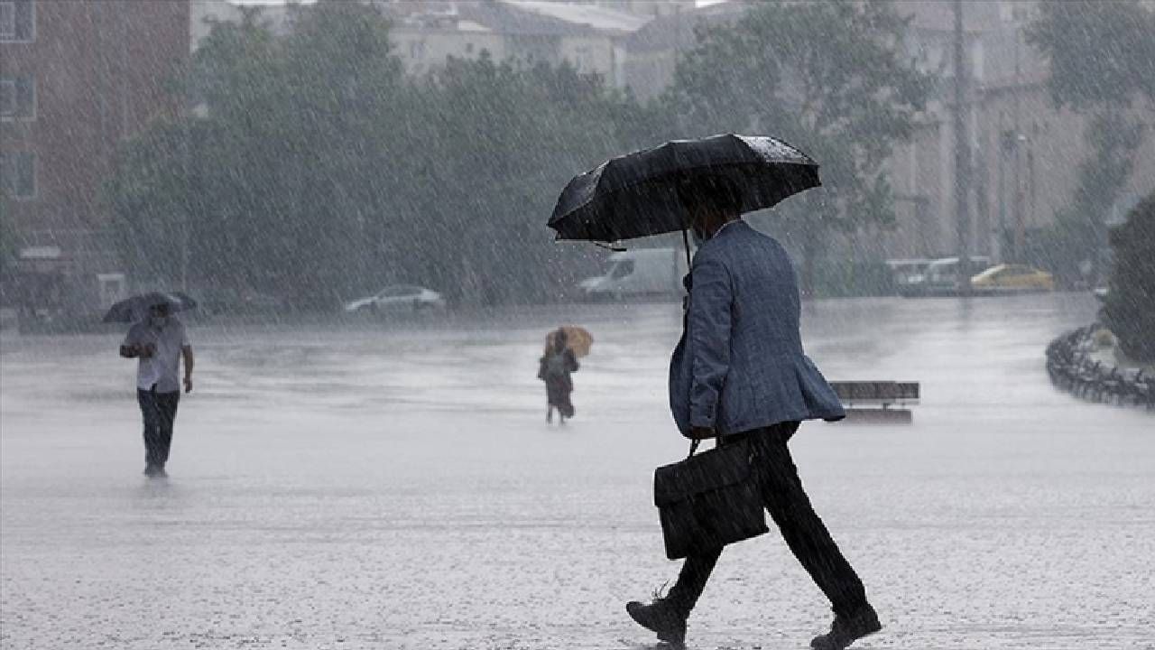 Meteoroloji alarm verdi! Sıcaklıklar düşüyor! Kuvvetli sağanak günlerce sürecek... 3