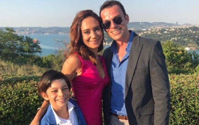 Jess Molho ve Zeynep Molho boşanıyor!  23 yıllık evlilikte şiddet iddiaları ve 40 milyon TL'lik tazminat talebi! Duruşmada dikkat çeken ünlü tanıklar... 3