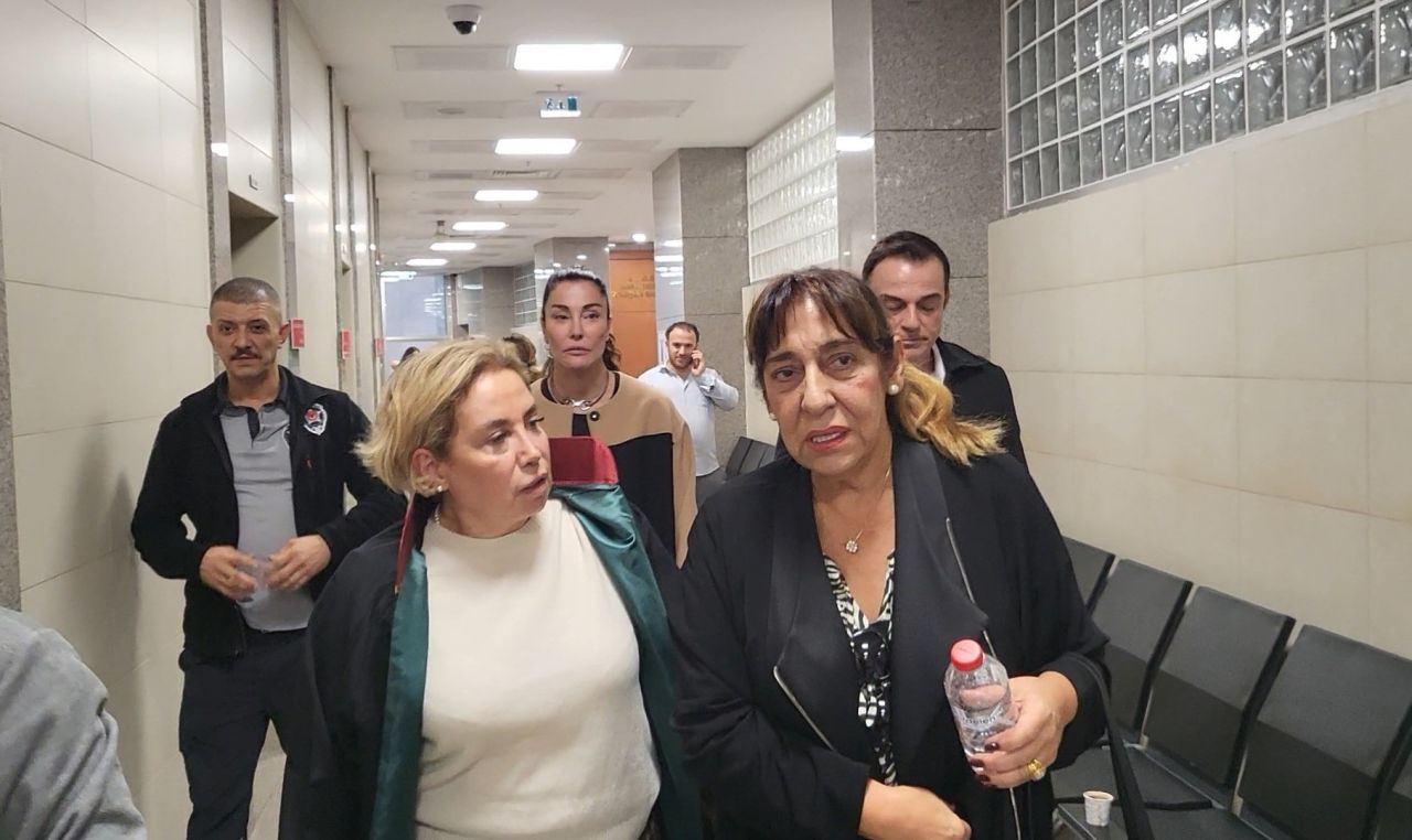 Jess Molho ve Zeynep Molho boşanıyor!  23 yıllık evlilikte şiddet iddiaları ve 40 milyon TL'lik tazminat talebi! Duruşmada dikkat çeken ünlü tanıklar... 7