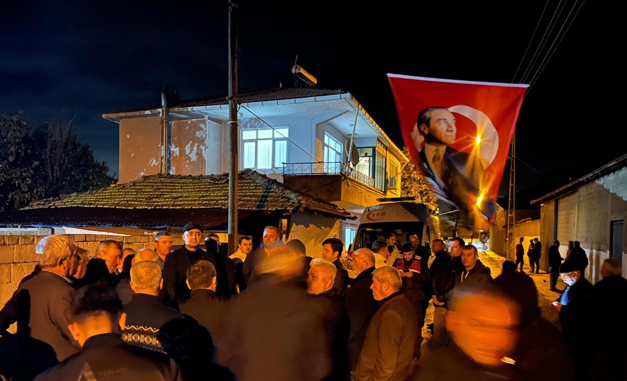 "Siz de benim oğlumsunuz..." Şehit astsubayların acı haberi ailelerini yıktı: Biz dönüyoruz demiş 5