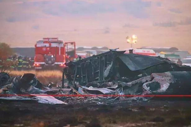 Uçak sınırdan 5 kilometre uzakta düştü, acil sinyal gönderemedi! 20 askerimizin şehit olduğu kazanın enkazından son görüntüler... 6
