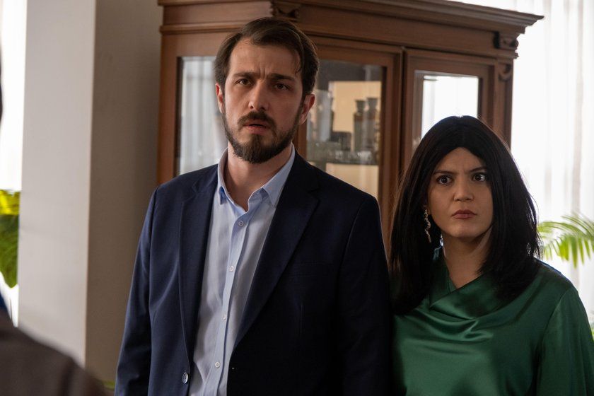 Emrah Altıntoprak Kızılcık Şerbeti'nden ayrılır ayrılmaz diziyi ve Feyza Civelek'i takipten çıktı 1