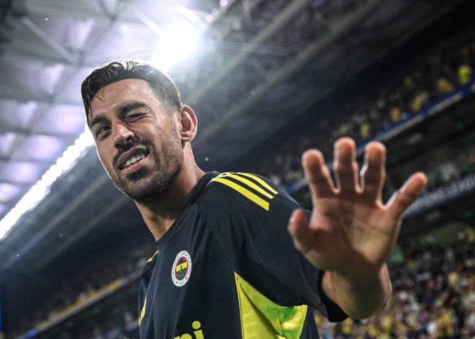 Beşiktaş'tan tarihi transfer operasyonu: Sergen Yalçın Fenerbahçeli yıldızı istiyor! Oyuncuyla anlaşma sağlandı 9