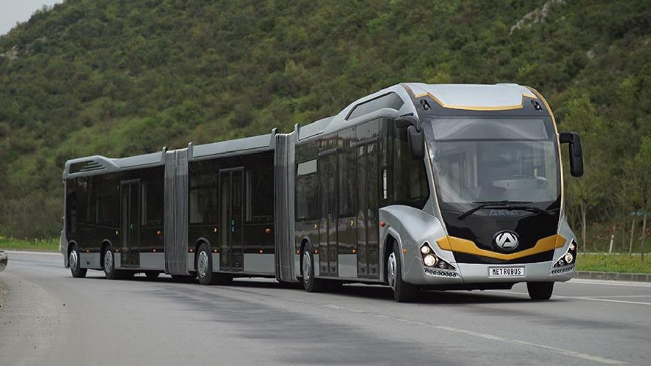 Metrobüs güzergahları değişiyor! Özel günlerde o yollar kullanılacak 1