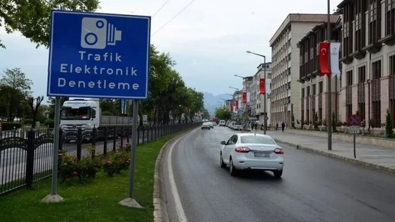 Ceza yemeyin! Hız sınırları değişti, binlerce noktaya radar kondu! İşte İstanbul'daki radar noktaları tam liste 4