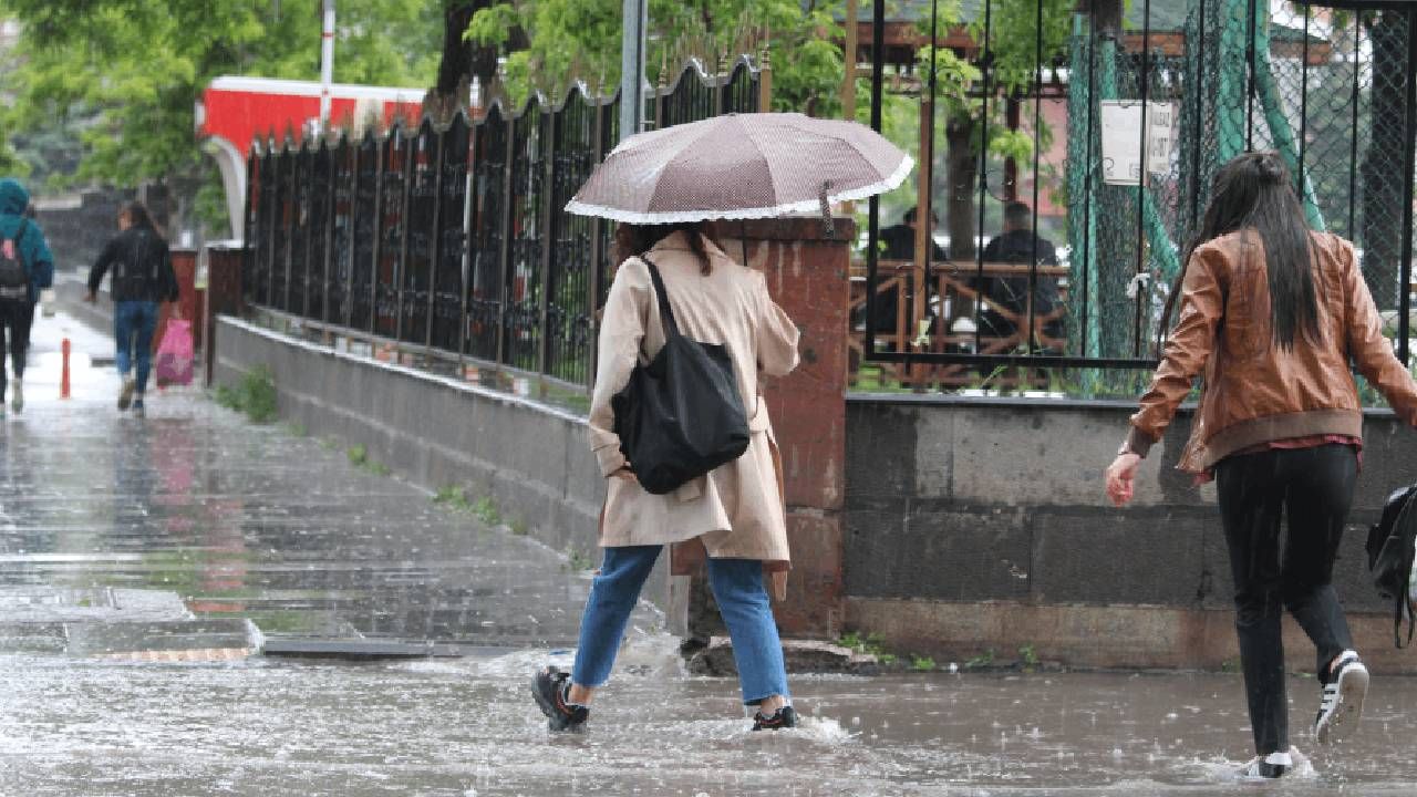 Sarı kodlu alarm! Meteoroloji’den 6 il için kuvvetli yağış ve rüzgar uyarısı: Sel riskine dikkat 6