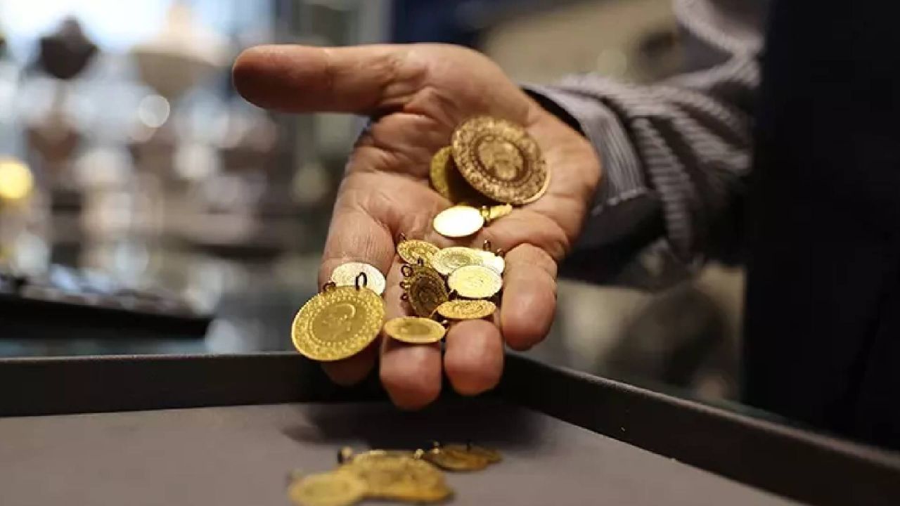 Altın fiyatlarında son durum: Gram, çeyrek ve cumhuriyet altını kaç TL 5