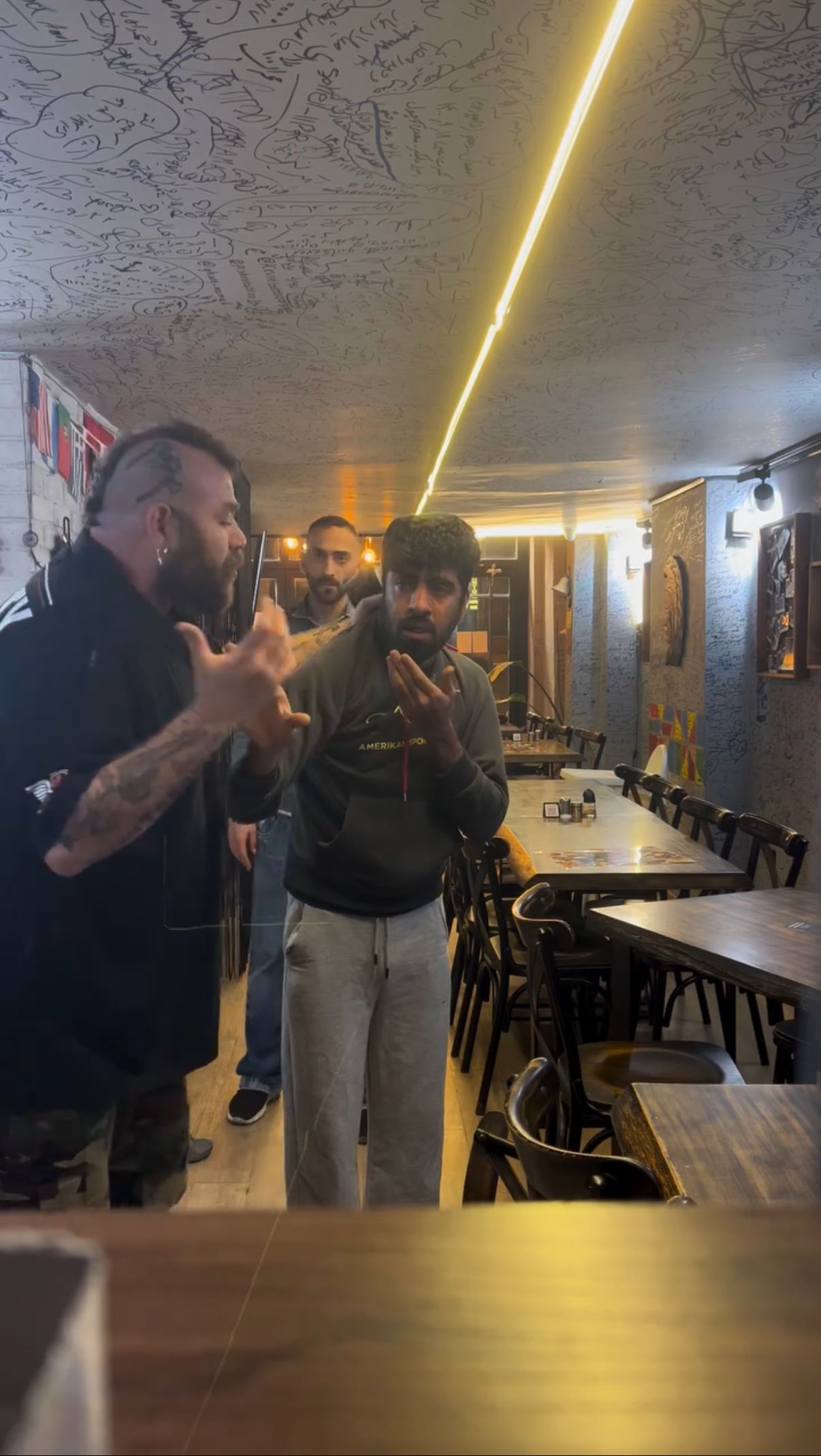 Çalışanını tekme, yumruk ve beyzbol sopasıyla darp etmişti! Tutuklanan oyuncu Bahadır Ünlü'nün ifadesi ortaya çıktı 1