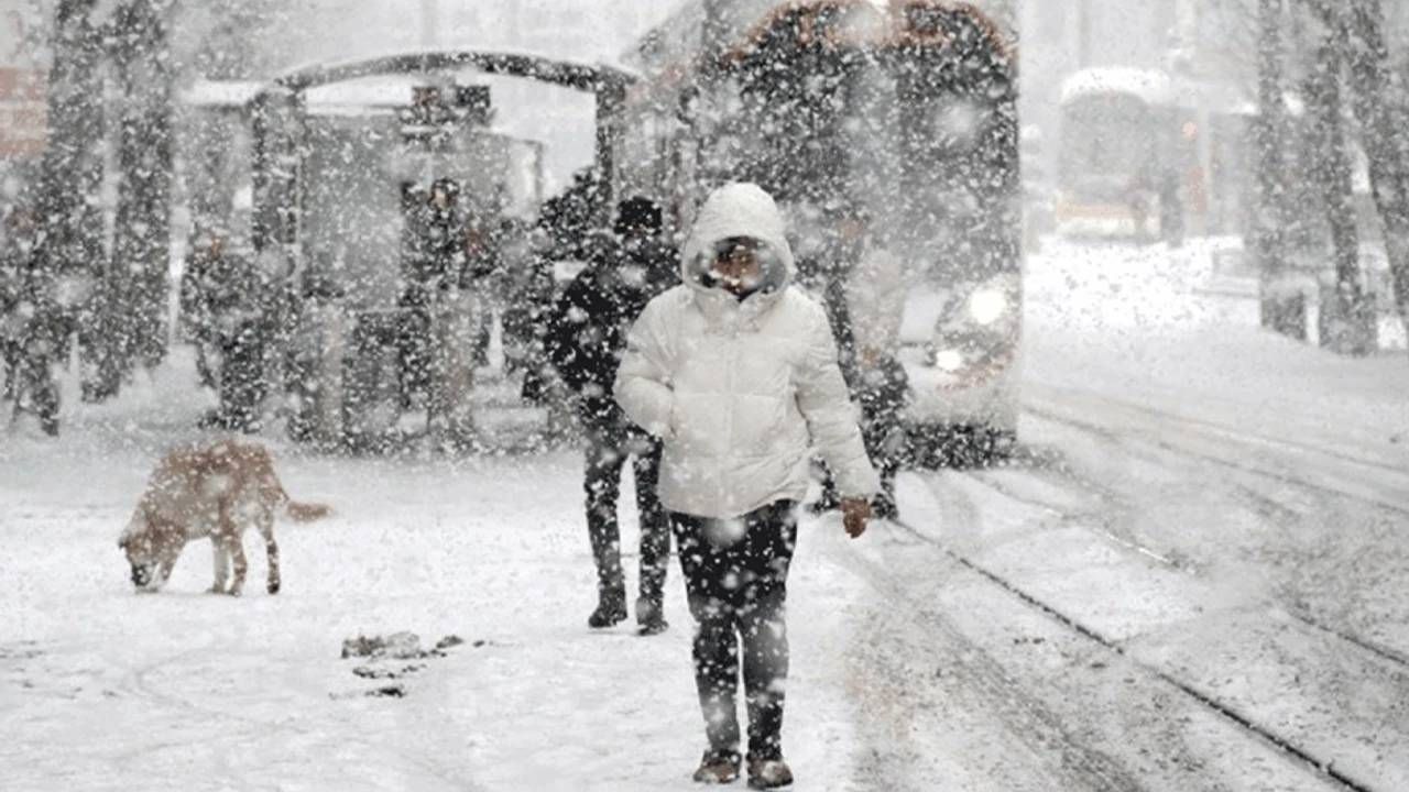 İstanbul’da kış alarm!  Kar Geliyor, Termometreler eksiye gidecek: Tarihi belli oldu 2