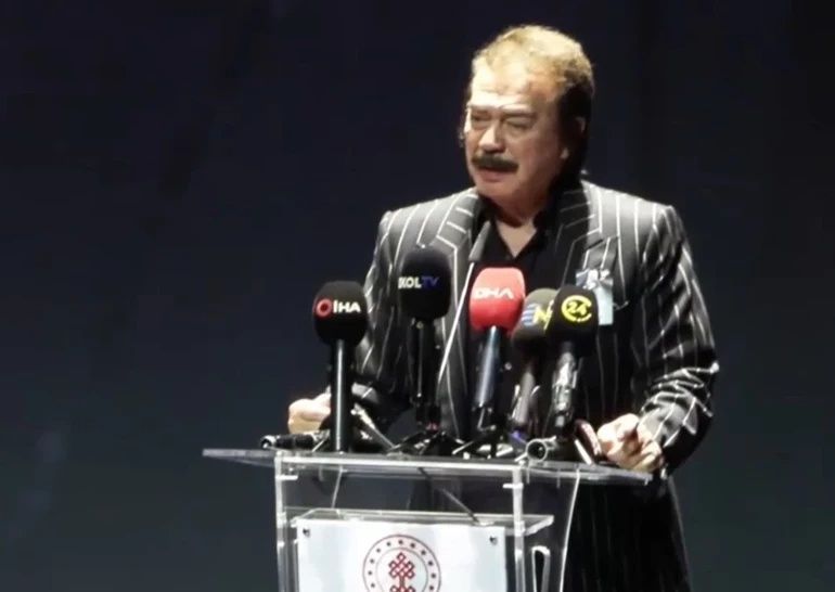 Muazzez Abacı’ya hüzünlü veda: AKM’de gözyaşları sel oldu! Torununun duygusal sözleri töreni sarstı: Bana her akşam meyve tabağı yapar, çorap giymemi söylerdi! 6