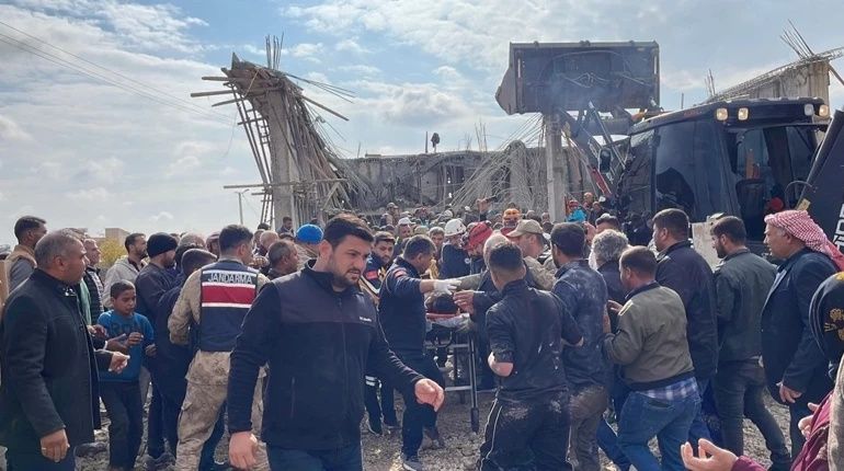 Şanlıurfa Haliliye'de beton faciası... Kalıplar çöktü, hayatını kaybeden işçi sayısı 2'ye çıktı! 2