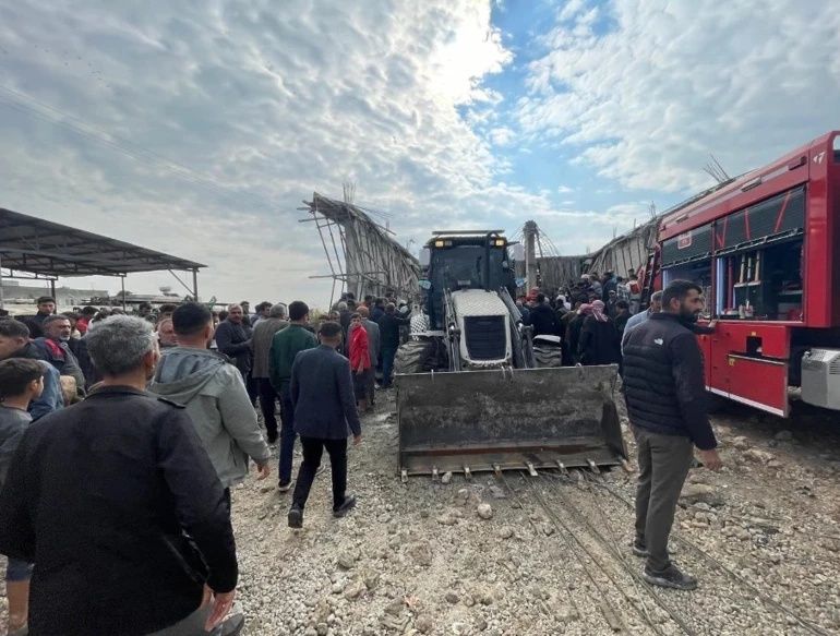 Şanlıurfa Haliliye'de beton faciası... Kalıplar çöktü, hayatını kaybeden işçi sayısı 2'ye çıktı! 3