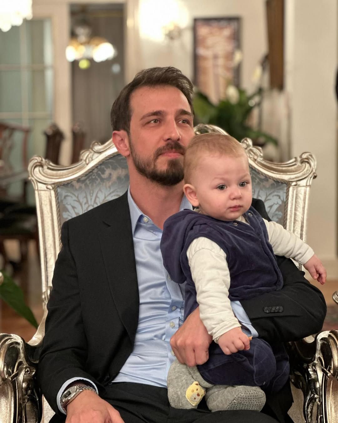 Emrah Altıntoprak'ın Kızılcık Şerbeti'nden ayrılma nedeni olay oldu! 'Feyza Civelek kişisel hijyenine dikkat etmiyor' iddiası 8